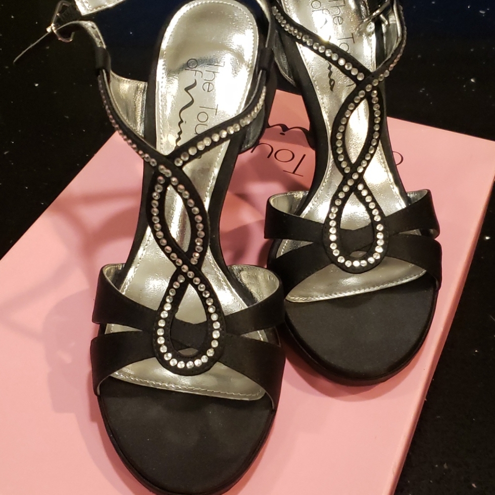 High heels - Picture 2 of 3